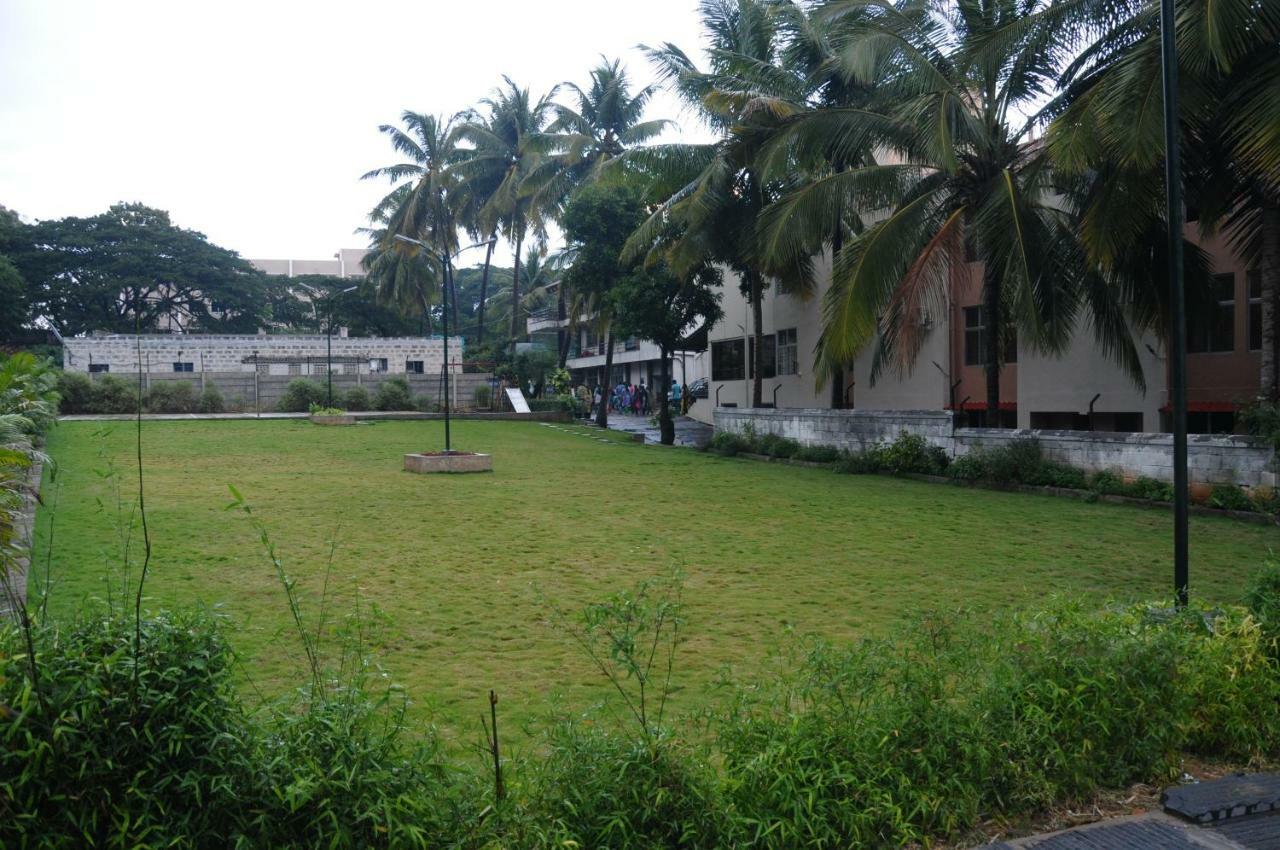Mysore Mayflower Hotel Exterior photo